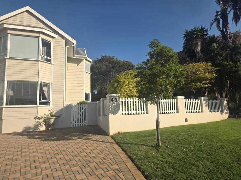 5 Bedroom Property for Sale in Outeniqua Strand Western Cape